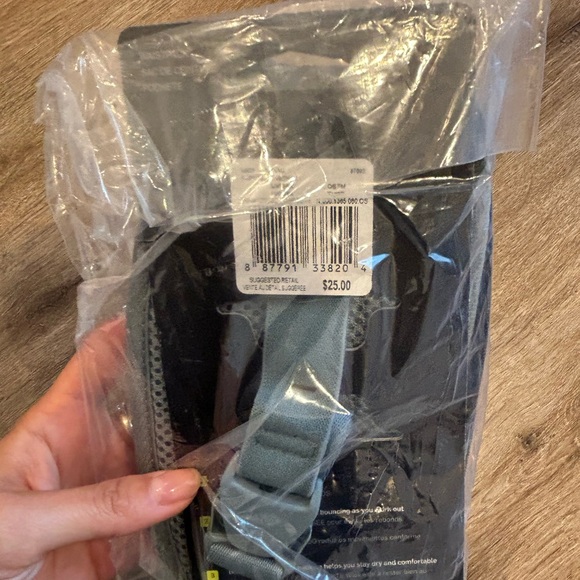 Nike running pouch/ crossbody bag  (set of 2) - Picture 2 of 4